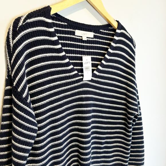 Loft NWT Navy & White Stripe V-neck Cotton Sweater - size Small - Picture 2 of 6